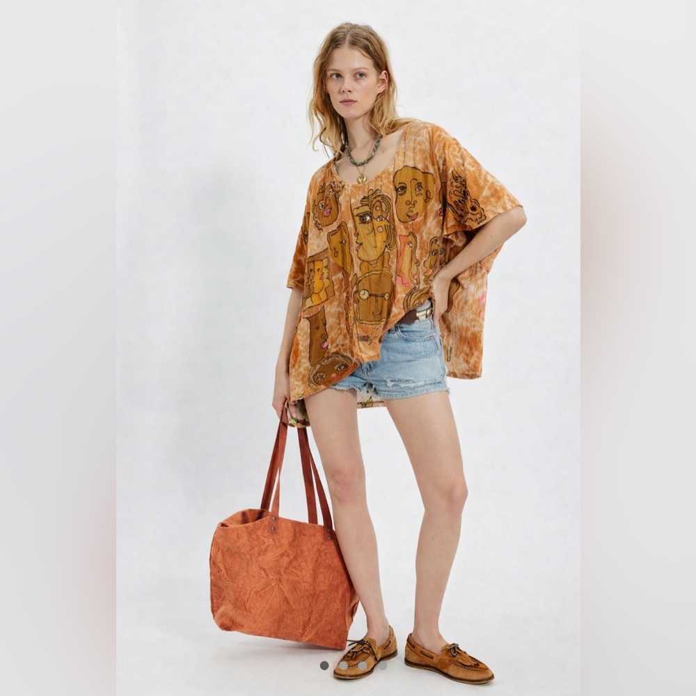 Artsy Abstract Boho Graphic Orange Tie-Dye V-Neck Top